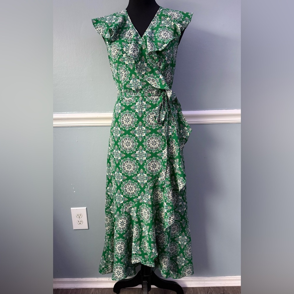 Elegant Green Patterned Wrap Dress L